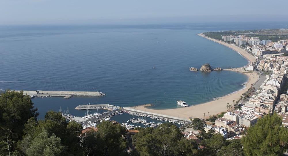 Pierre & Vacances Blanes Playa Exterior foto